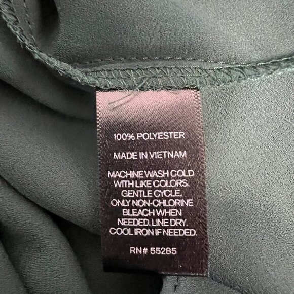 Express Women’s Crochet Tie Up Neck Top Green Size Small Long Sleeve - Picture 7 of 7